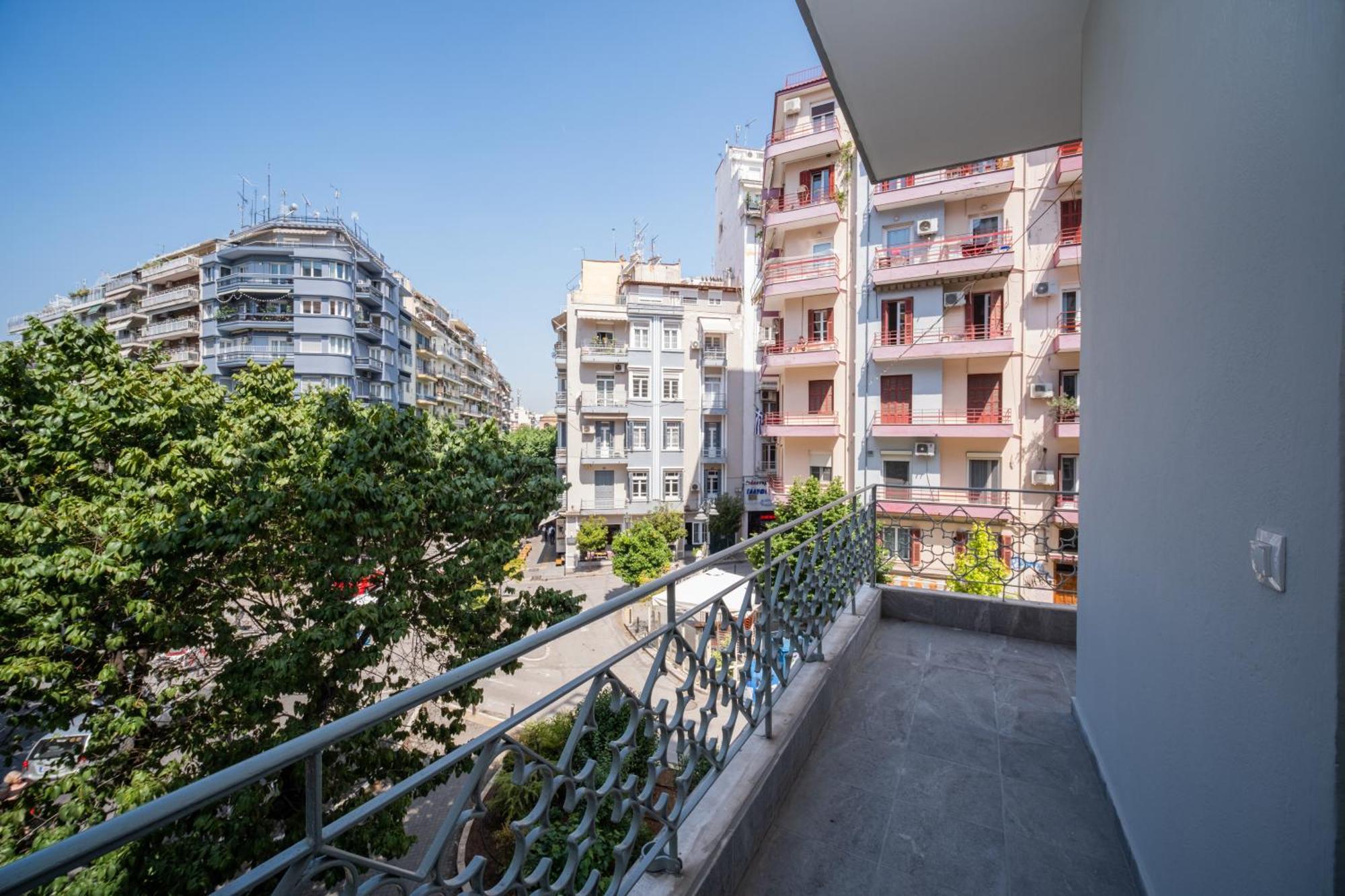 Agias Sofias Svolou Center 2 Apartment Salonic Exterior foto
